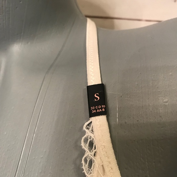 Victoria Secret Set - Picture 3 of 8